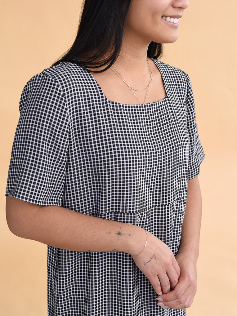 Robe à carreaux pour l'été