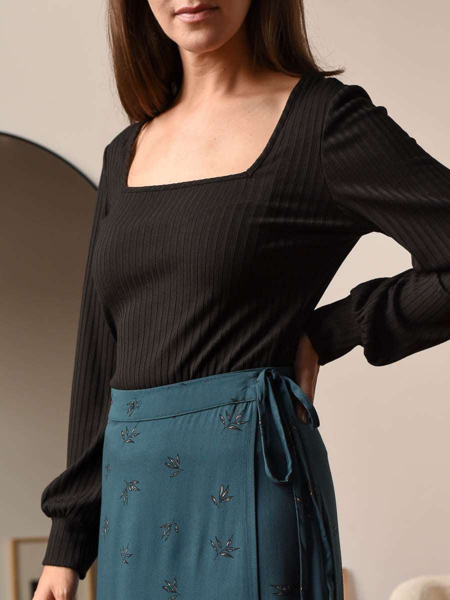black square neck top