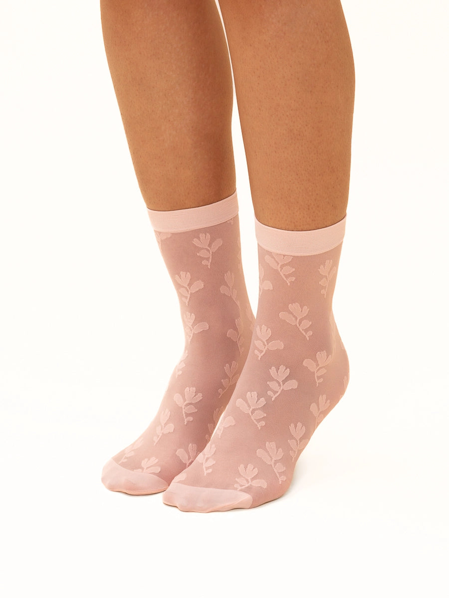 Chaussettes diaphanes florales en Rose ballerine