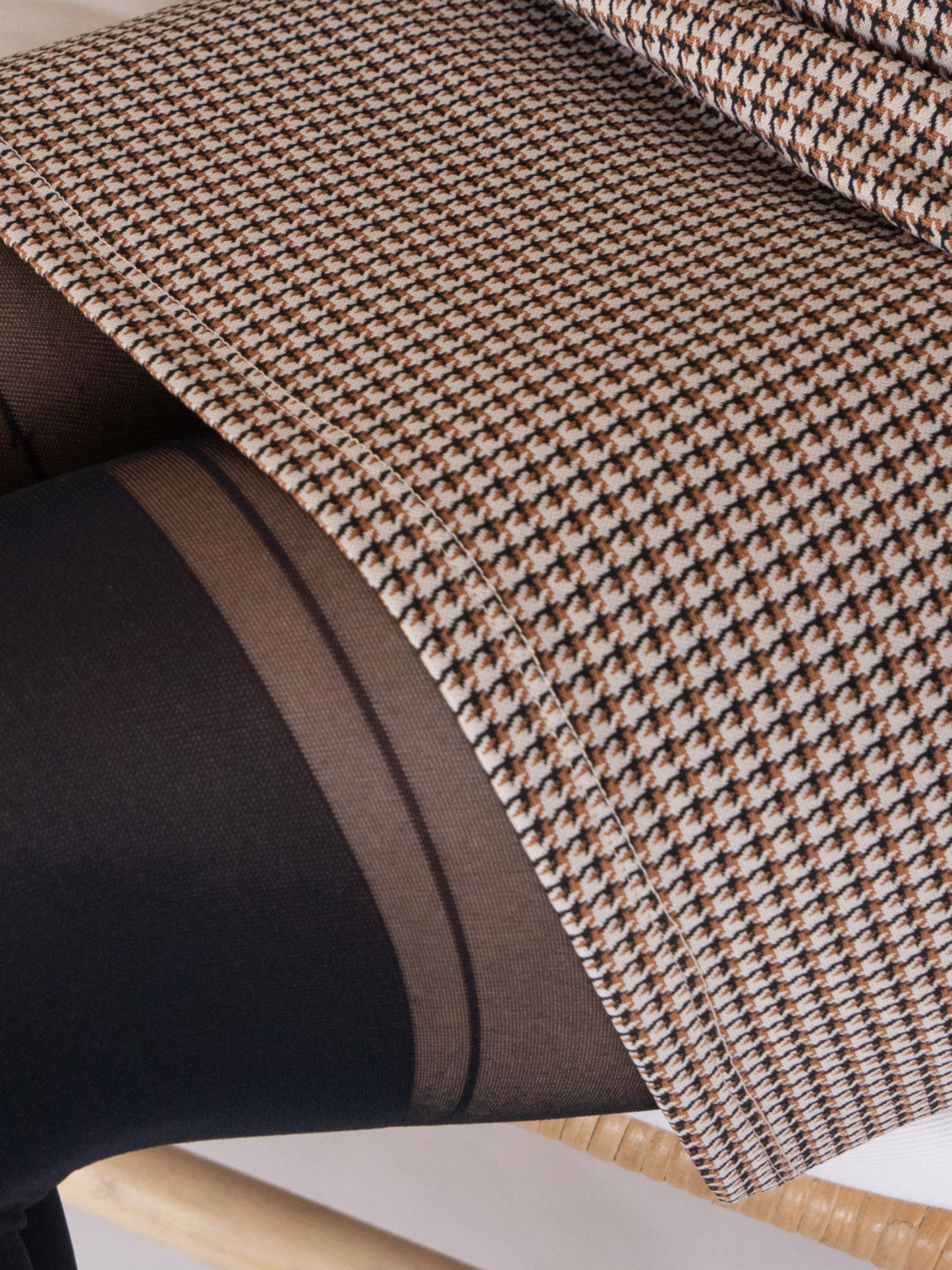 Plus size Houndstooth Mini Skirt