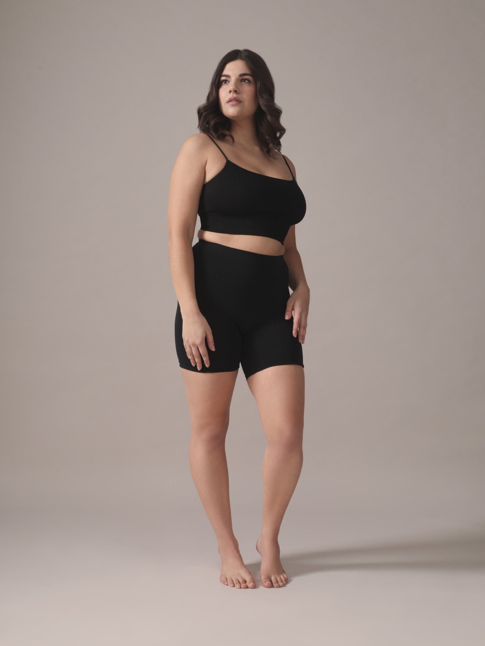 Seamless Cropped Cami in Black