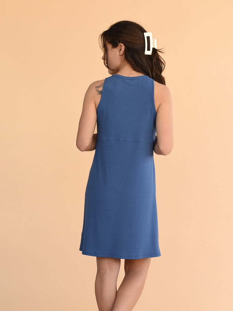 Robe bleue pour femmes sans manches