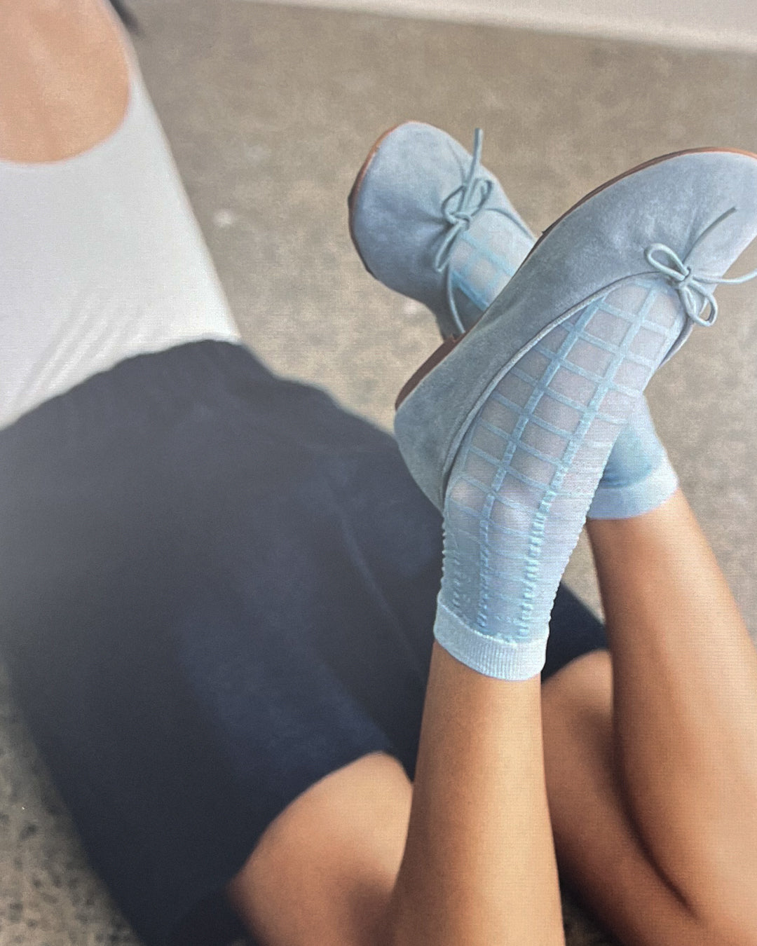Chaussettes diaphanes à carreaux en Bleu ciel