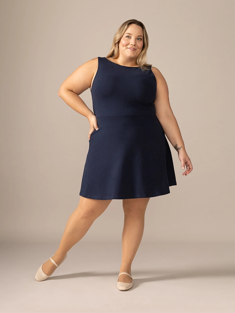 Robe OTK sans manches cintrée et évasée en tricot - Bleu Minuit