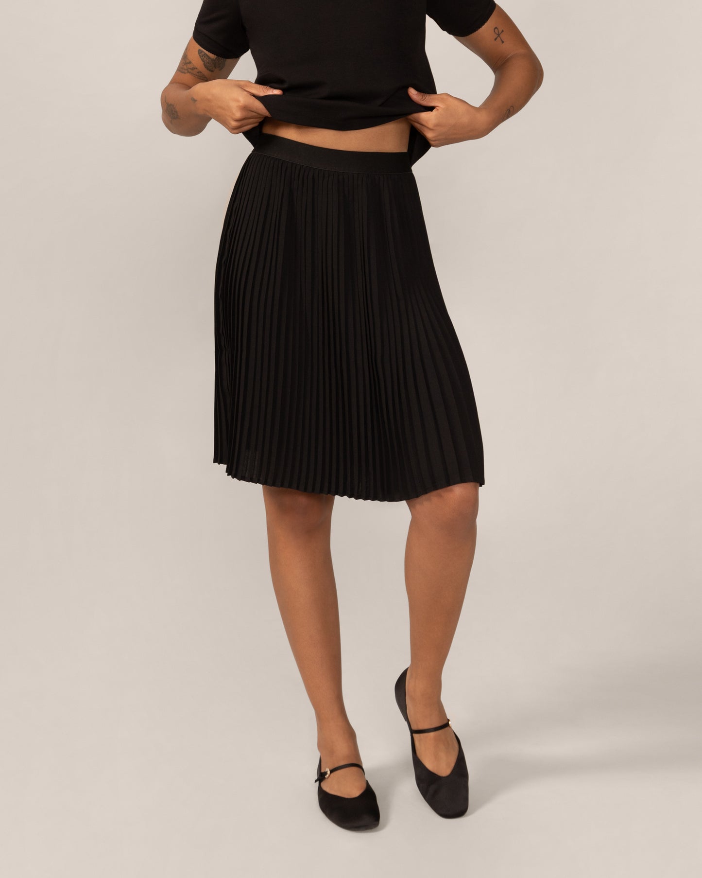 Knee-Length Pleated Skirt In Black From Rachel