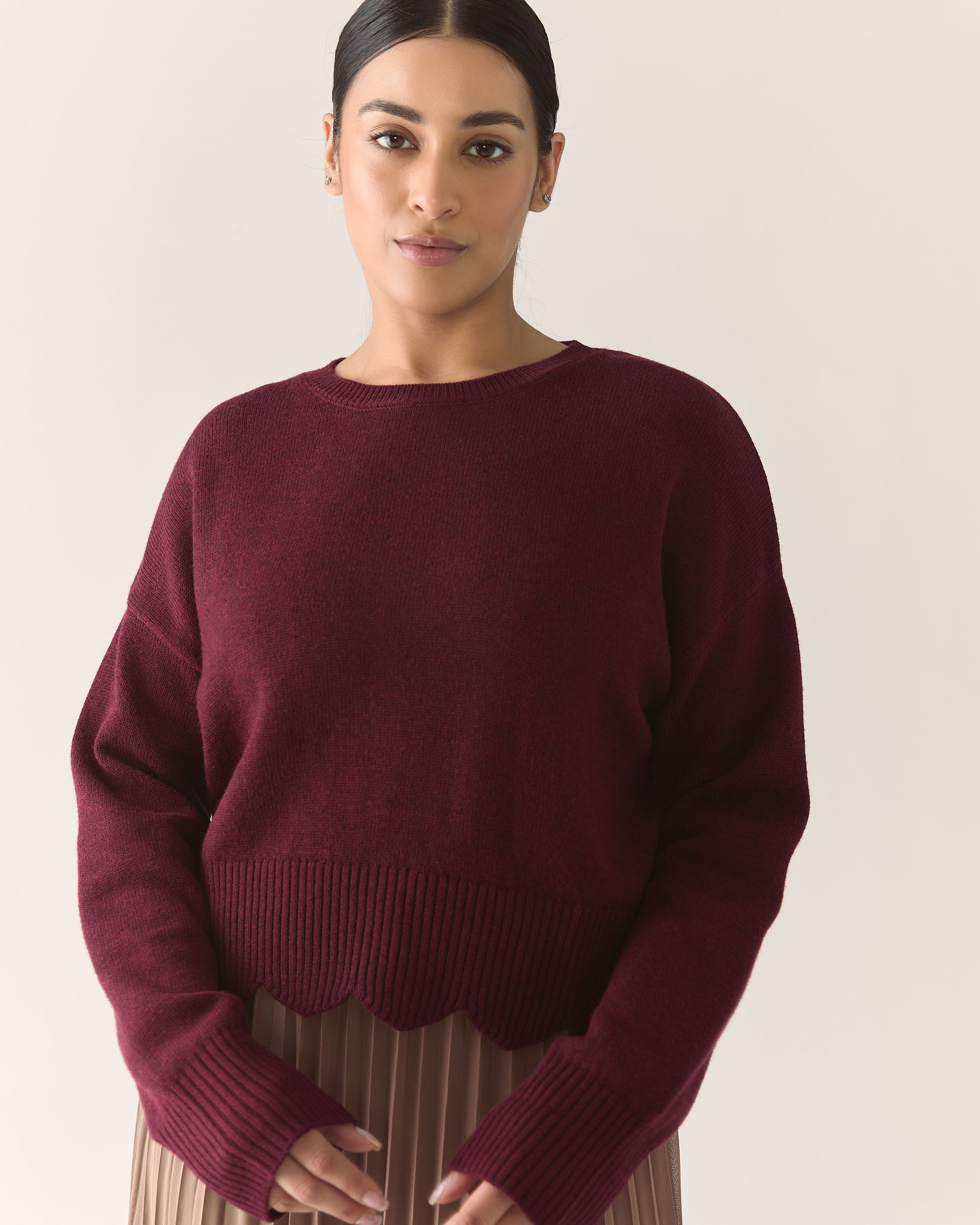 Scalloped Edge Pullover Responsible Merino in Zinfandel